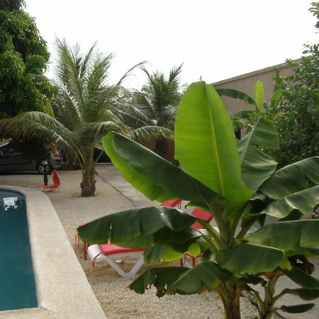 Auberge Keur Ely Ouoran Luaran gambar