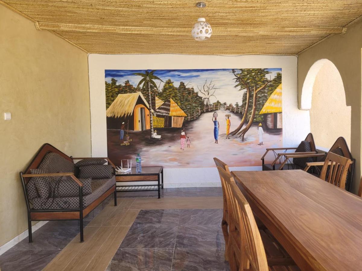 Auberge Keur Ely Ouoran Luaran gambar