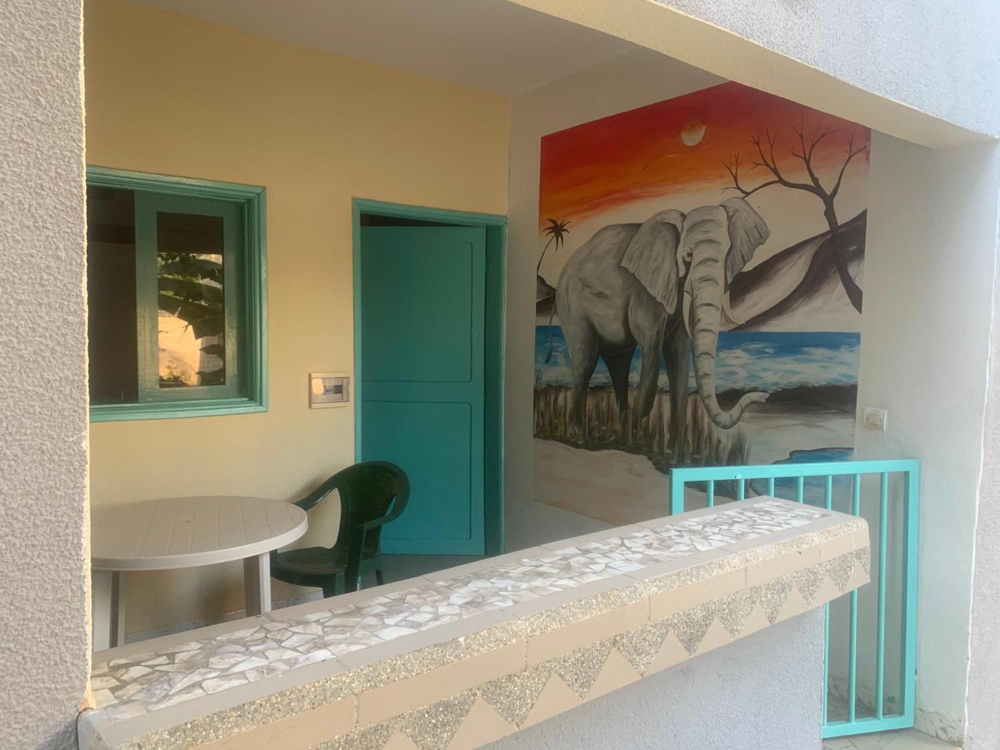 Auberge Keur Ely Ouoran Luaran gambar