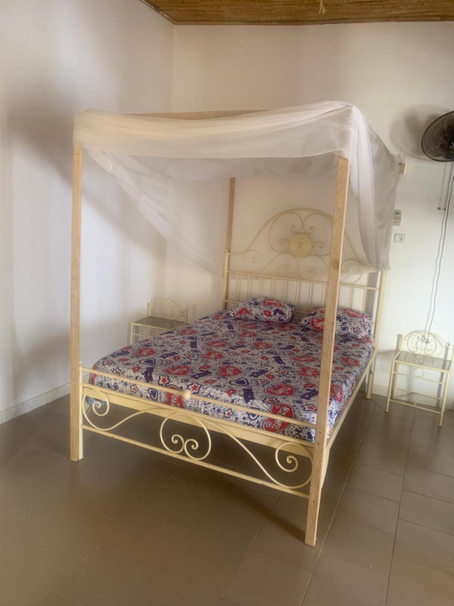 Auberge Keur Ely Ouoran Luaran gambar