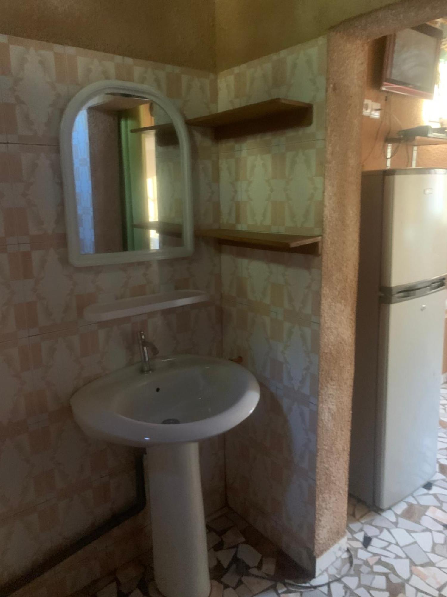 Auberge Keur Ely Ouoran Luaran gambar