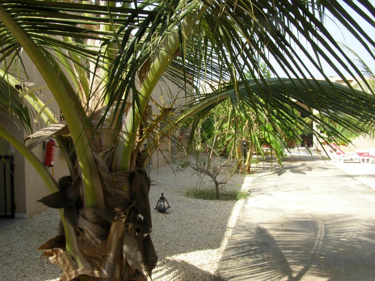Auberge Keur Ely Ouoran Luaran gambar