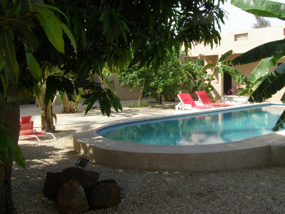 Auberge Keur Ely Ouoran Luaran gambar